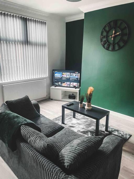 Comfortable Home In Bolton Farnworth Eksteriør billede