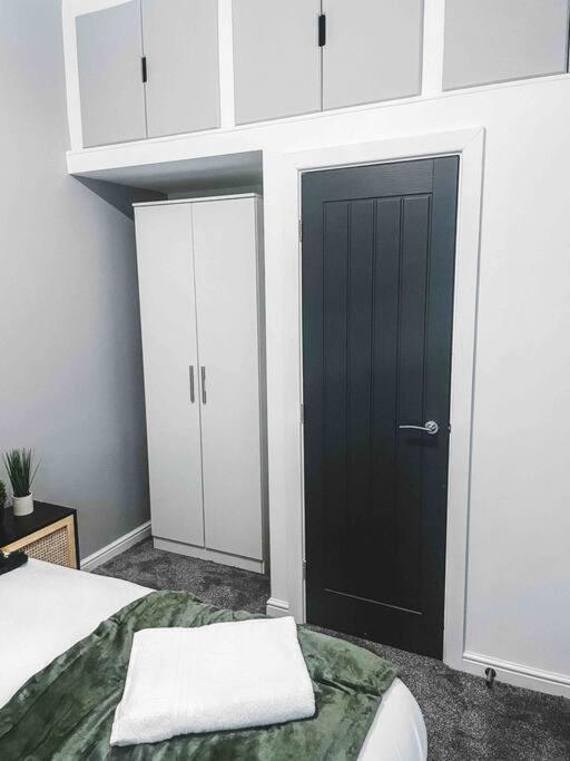 Comfortable Home In Bolton Farnworth Eksteriør billede